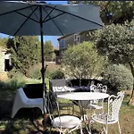 2 Apartment *